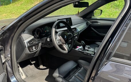 BMW 5 серия, 2018 год, 3 000 000 рублей, 12 фотография