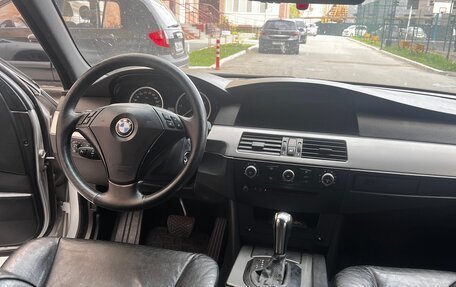 BMW 5 серия, 2004 год, 930 000 рублей, 6 фотография