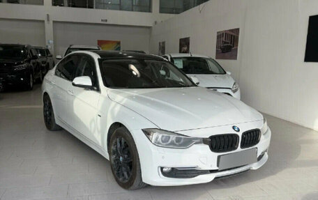 BMW 3 серия, 2014 год, 2 350 000 рублей, 3 фотография