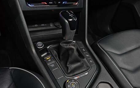 Volkswagen Tiguan II, 2021 год, 2 952 000 рублей, 9 фотография