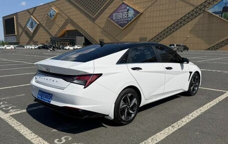 Hyundai Elantra, 2022 год, 1 649 000 рублей, 4 фотография