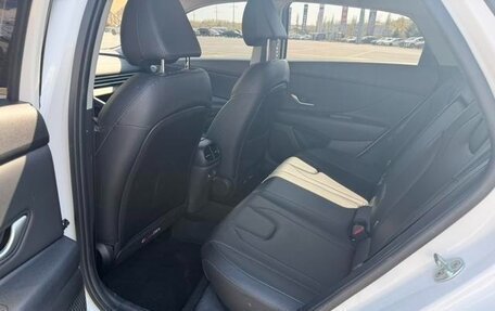 Hyundai Elantra, 2022 год, 1 649 000 рублей, 8 фотография