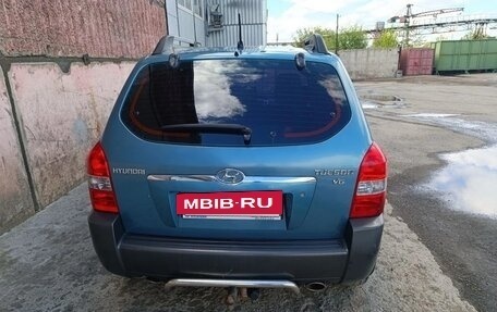 Hyundai Tucson III, 2006 год, 650 000 рублей, 2 фотография