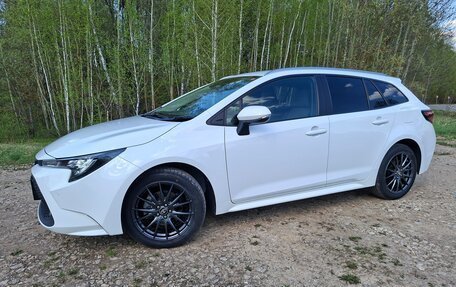 Toyota Corolla, 2021 год, 1 950 000 рублей, 4 фотография
