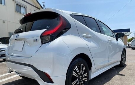 Toyota Aqua, 2022 год, 1 125 000 рублей, 5 фотография