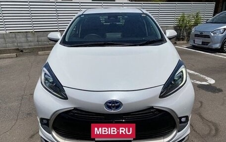 Toyota Aqua, 2022 год, 1 125 000 рублей, 2 фотография