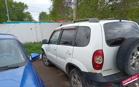 Chevrolet Niva I рестайлинг, 2014 год, 300 000 рублей, 4 фотография