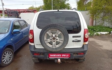 Chevrolet Niva I рестайлинг, 2014 год, 300 000 рублей, 5 фотография
