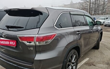 Toyota Highlander III, 2014 год, 2 750 000 рублей, 4 фотография