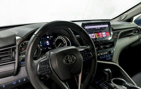 Toyota Camry, 2021 год, 2 990 000 рублей, 13 фотография