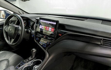 Toyota Camry, 2021 год, 2 990 000 рублей, 20 фотография
