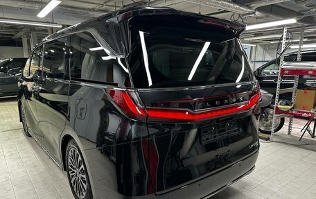Lexus LM, 2026 год, 18 000 000 рублей, 4 фотография