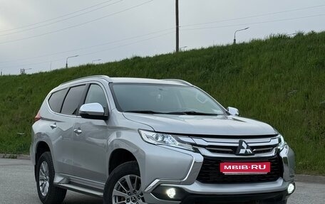 Mitsubishi Pajero Sport III рестайлинг, 2017 год, 2 350 000 рублей, 1 фотография