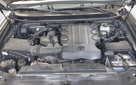 Toyota Land Cruiser Prado 150 рестайлинг 2, 2021 год, 8 500 000 рублей, 25 фотография
