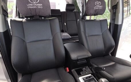 Toyota Land Cruiser Prado 150 рестайлинг 2, 2021 год, 8 500 000 рублей, 29 фотография