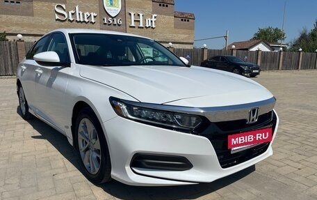 Honda Accord IX рестайлинг, 2019 год, 2 250 000 рублей, 15 фотография