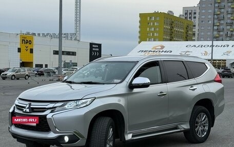 Mitsubishi Pajero Sport III рестайлинг, 2017 год, 2 350 000 рублей, 3 фотография