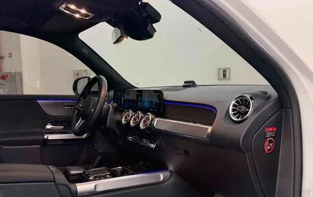 Mercedes-Benz GLB, 2022 год, 2 540 000 рублей, 10 фотография