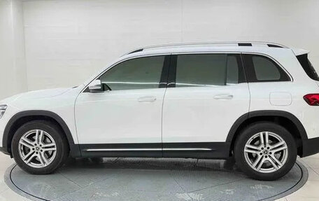 Mercedes-Benz GLB, 2022 год, 2 540 000 рублей, 3 фотография