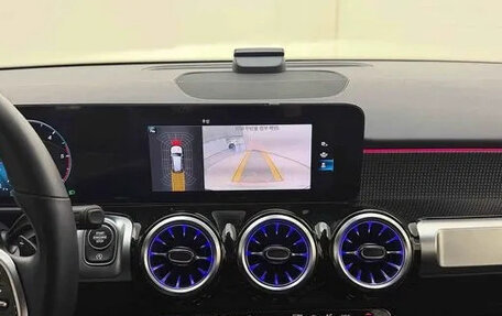 Mercedes-Benz GLB, 2022 год, 2 540 000 рублей, 13 фотография