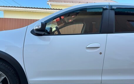 Renault Logan II, 2019 год, 850 000 рублей, 11 фотография