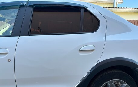 Renault Logan II, 2019 год, 850 000 рублей, 12 фотография