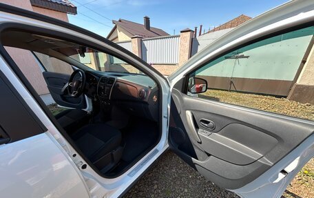 Renault Logan II, 2019 год, 850 000 рублей, 8 фотография