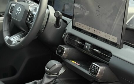 Toyota RAV4, 2026 год, 4 350 000 рублей, 25 фотография
