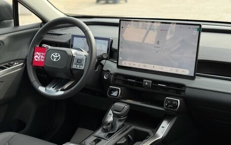 Toyota RAV4, 2026 год, 4 350 000 рублей, 26 фотография