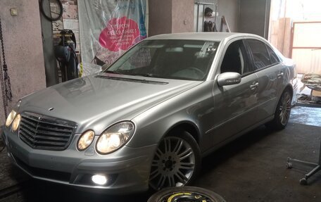 Mercedes-Benz E-Класс, 2004 год, 680 000 рублей, 2 фотография