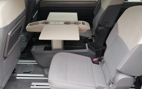 Volkswagen Multivan, 2022 год, 5 098 883 рублей, 11 фотография