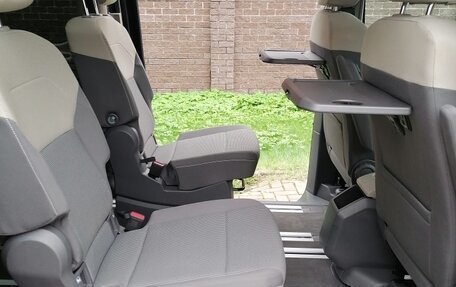 Volkswagen Multivan, 2022 год, 5 098 883 рублей, 14 фотография