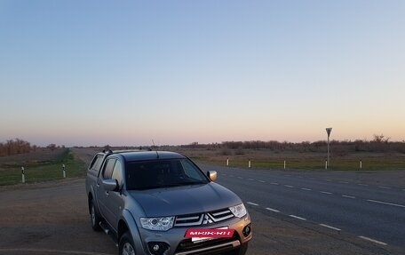 Mitsubishi L200 IV рестайлинг, 2014 год, 3 000 000 рублей, 4 фотография