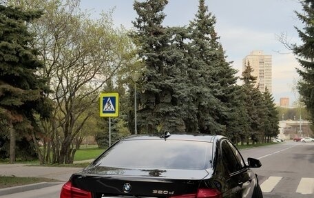 BMW 3 серия, 2018 год, 2 600 000 рублей, 3 фотография