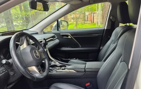 Lexus RX IV рестайлинг, 2019 год, 4 300 000 рублей, 9 фотография