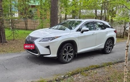 Lexus RX IV рестайлинг, 2019 год, 4 300 000 рублей, 3 фотография
