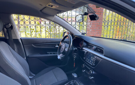 KIA Rio IV, 2019 год, 1 600 000 рублей, 30 фотография