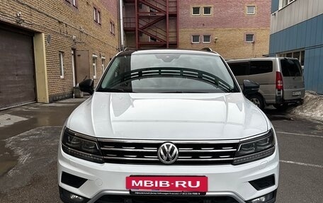 Volkswagen Tiguan II, 2020 год, 2 550 000 рублей, 8 фотография