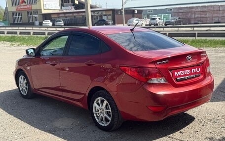 Hyundai Solaris II рестайлинг, 2012 год, 650 000 рублей, 5 фотография