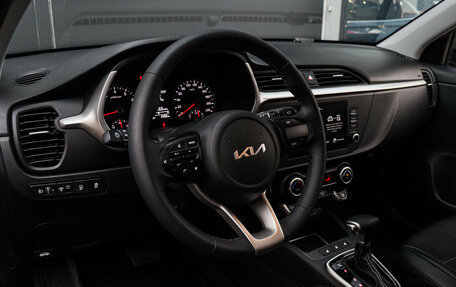 KIA Rio IV, 2022 год, 2 260 000 рублей, 12 фотография