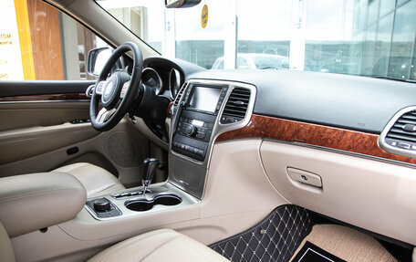 Jeep Grand Cherokee, 2011 год, 1 635 000 рублей, 22 фотография