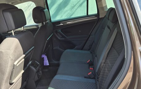 Volkswagen Tiguan II, 2019 год, 2 200 000 рублей, 11 фотография