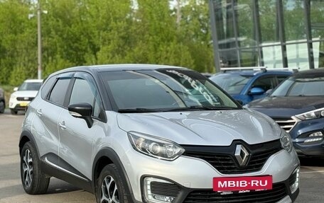 Renault Kaptur I рестайлинг, 2019 год, 1 650 000 рублей, 2 фотография