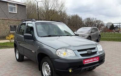 Chevrolet Niva I рестайлинг, 2017 год, 799 000 рублей, 1 фотография
