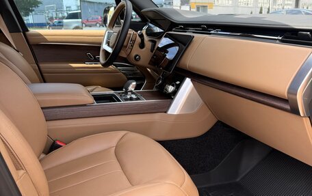 Land Rover Range Rover IV рестайлинг, 2023 год, 21 500 000 рублей, 12 фотография