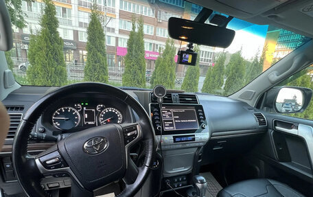 Toyota Land Cruiser Prado 150 рестайлинг 2, 2020 год, 7 700 000 рублей, 17 фотография