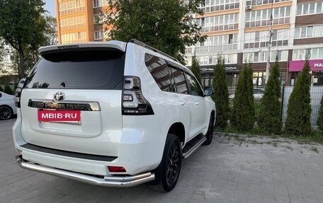 Toyota Land Cruiser Prado 150 рестайлинг 2, 2020 год, 7 700 000 рублей, 6 фотография