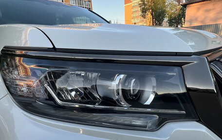 Toyota Land Cruiser Prado 150 рестайлинг 2, 2020 год, 7 700 000 рублей, 28 фотография
