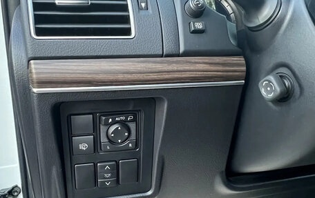 Toyota Land Cruiser Prado 150 рестайлинг 2, 2020 год, 7 700 000 рублей, 24 фотография