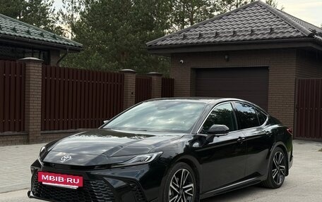 Toyota Camry, 2024 год, 3 790 000 рублей, 2 фотография
